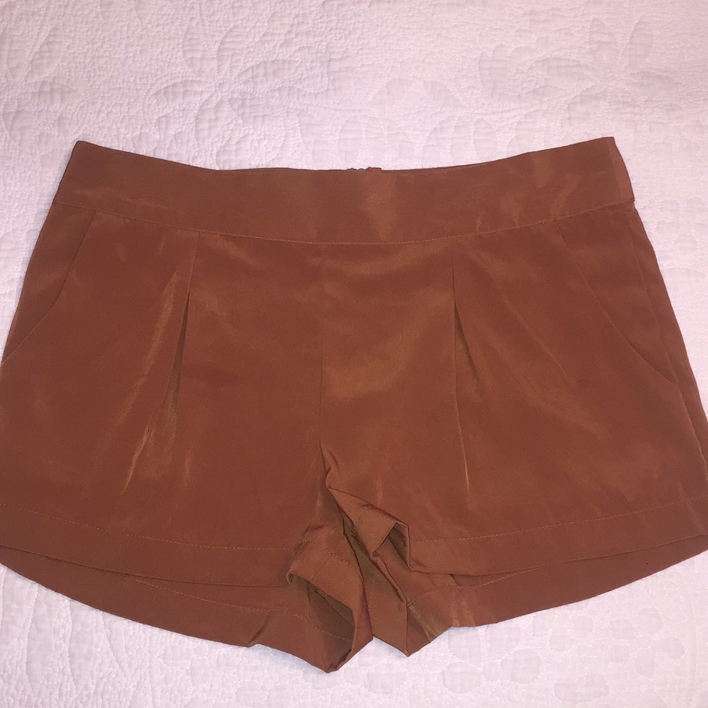 Brown pleated shorts